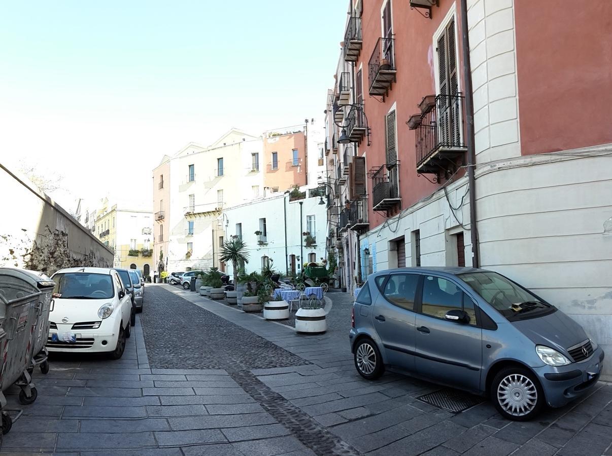 Al Castello Apartment Cagliari Luaran gambar