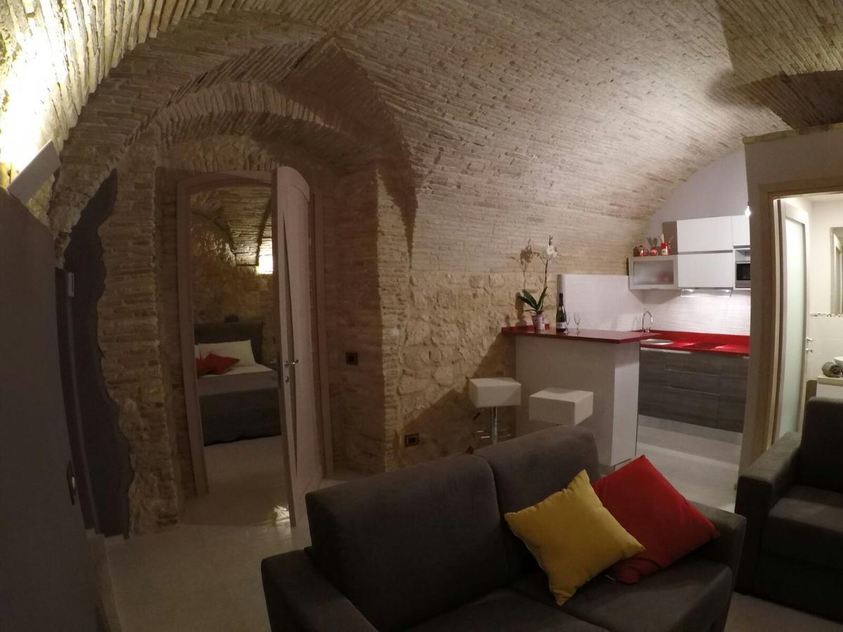 Al Castello Apartment Cagliari Luaran gambar