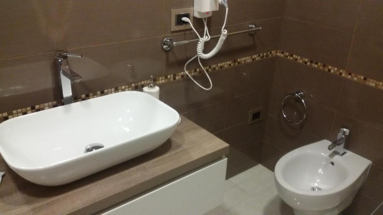 Al Castello Apartment Cagliari Luaran gambar